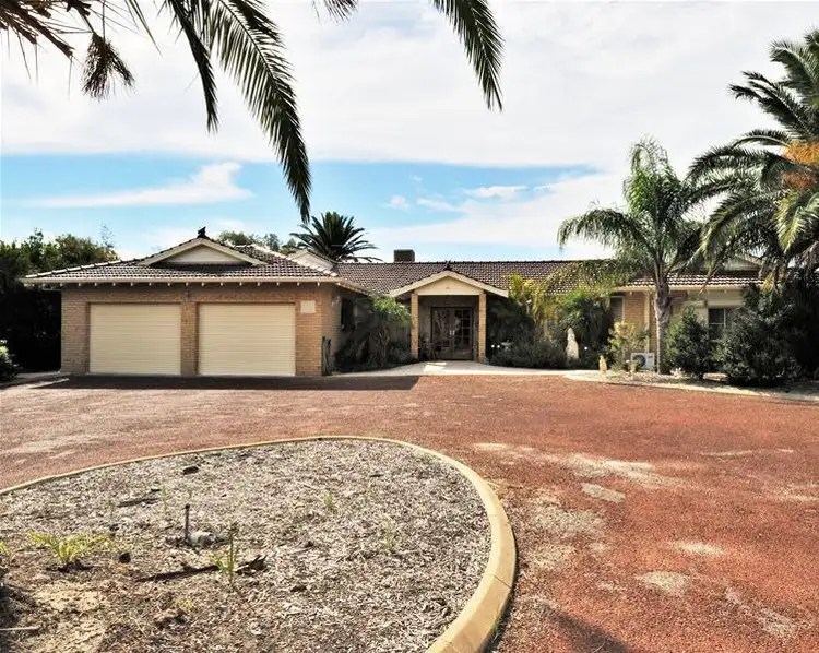 15 Middle Swan  Road, West Swan WA 6055