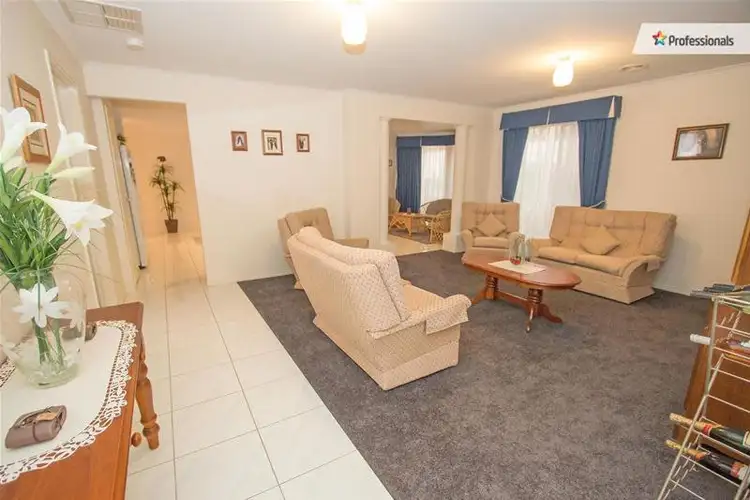 Sixth view of Homely house listing, 31 Hillcrest Drive, Hillside VIC 3037