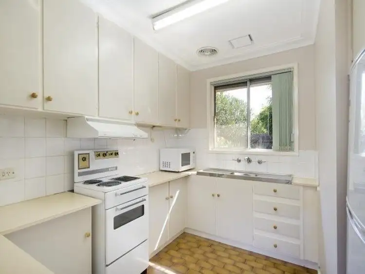 Fifth view of Homely unit listing, 4/35 Wantirna Road, Ringwood VIC 3134