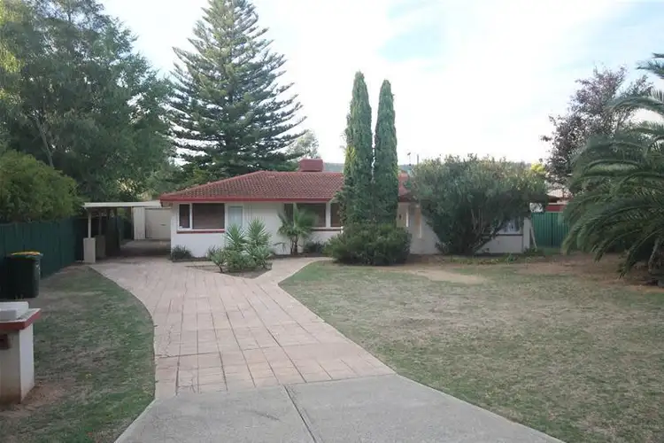 7 Shaw Place, Mount Nasura WA 6112