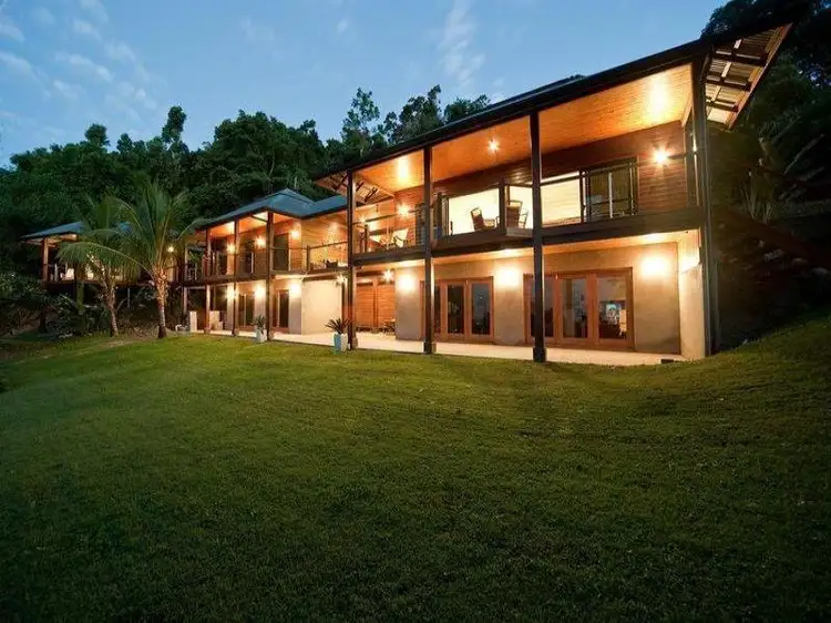 38 Parkwood Terrace, Cannonvale QLD 4802