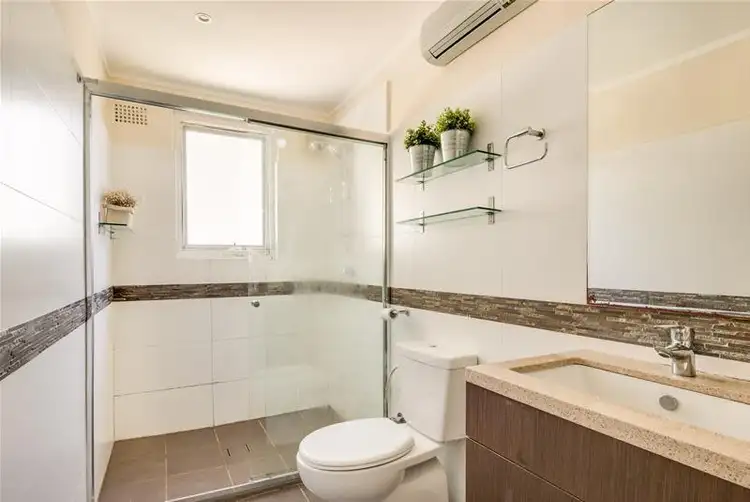 Fifth view of Homely unit listing, 5/35 Hawkesbury Avenue, Dee Why NSW 2099