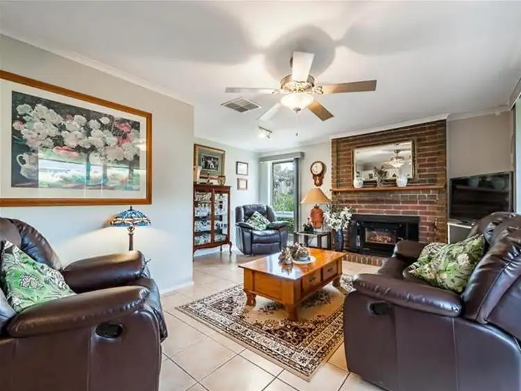 Second view of Homely house listing, 22 Kingsley Drive, Sunbury VIC 3429