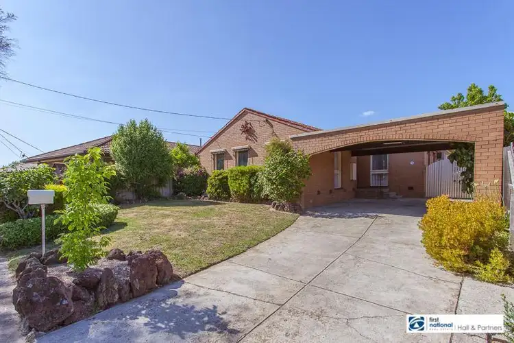 3 Finsbury  Court, Dandenong North VIC 3175
