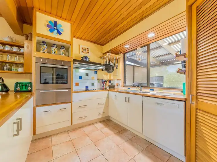Second view of Homely house listing, 10 Heyley Avenue, Ventnor VIC 3922