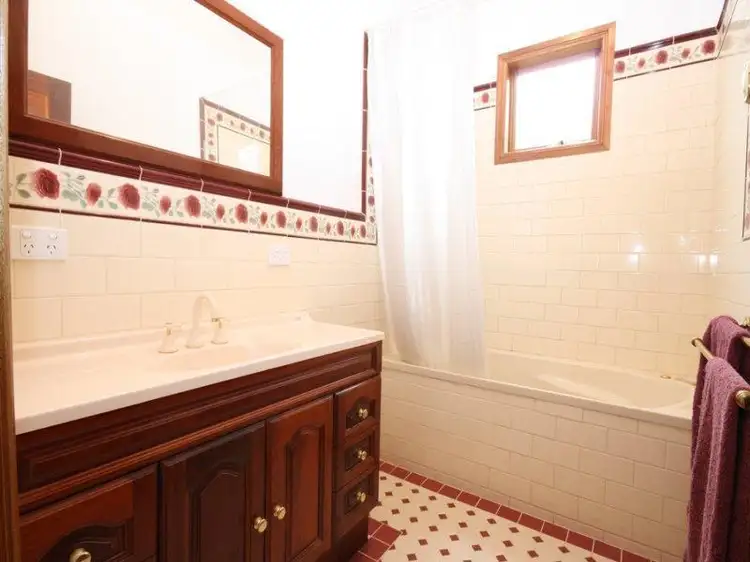 Fifth view of Homely house listing, 3 Una Street, Sunshine VIC 3020
