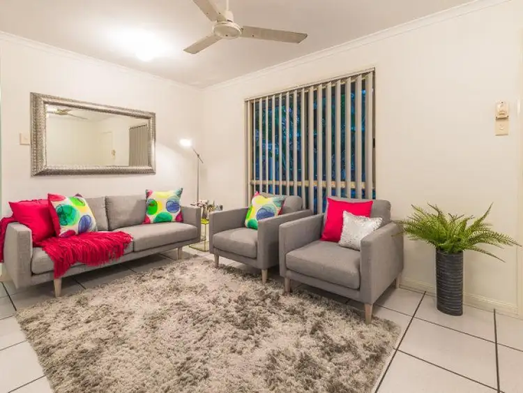 4/9 Robin Street, Slade Point QLD 4740
