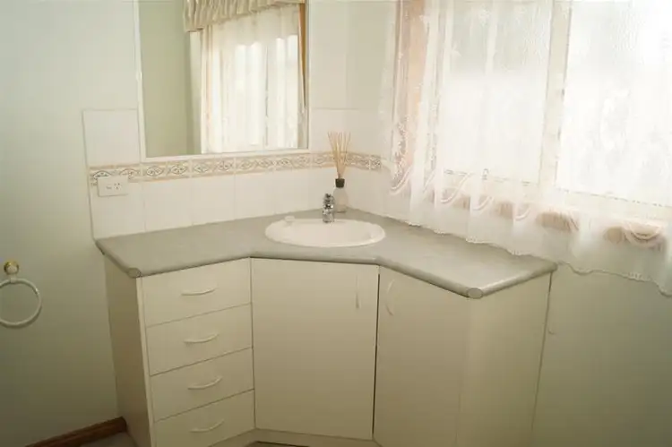 Fifth view of Homely townhouse listing, 2/54 Saxton Street, Numurkah VIC 3636