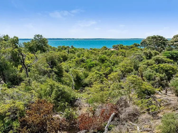 26 McRae Avenue, Cowes VIC 3922