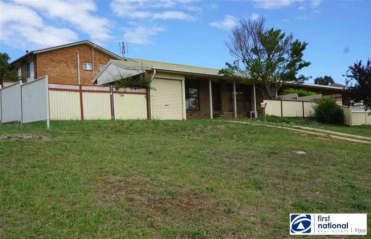 1/57 Hume Street, Yass NSW 2582