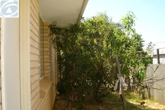 Seventh view of Homely semi-detached listing, 262B First Street, Wonthella WA 6530