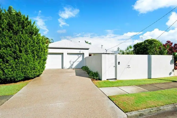 39 Brindisi Avenue, Isle Of Capri QLD 4217