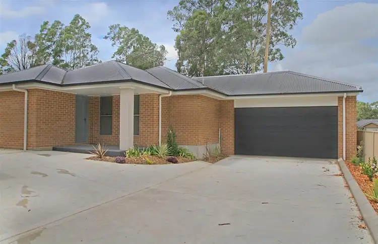 4/61 Clayton Crescent, Rutherford NSW 2320