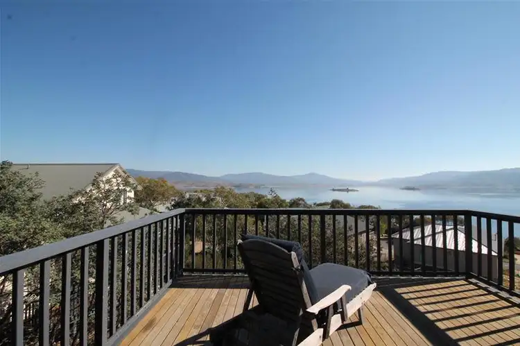 6 Adams Avenue, East Jindabyne NSW 2627