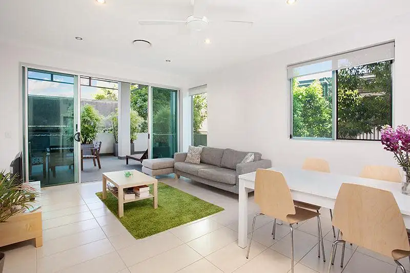 Main view of Homely apartment listing, 04/42 Ferry Road, West End QLD 4101