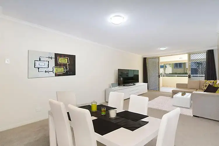 22/38 Vincent Street, Indooroopilly QLD 4068