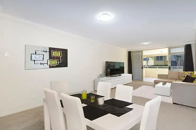 22/38 Vincent Street, Indooroopilly QLD 4068