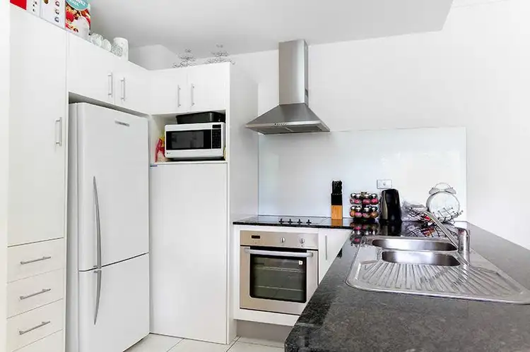 Fourth view of Homely apartment listing, 02/35 Dunmore Terrace, Auchenflower QLD 4066