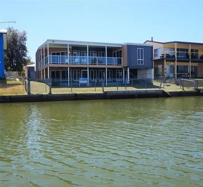 31 Marina Drive, Loch Sport VIC 3851