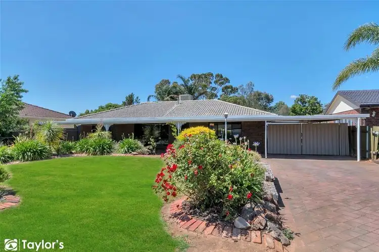 18 Harrow Road, Para Hills West SA 5096