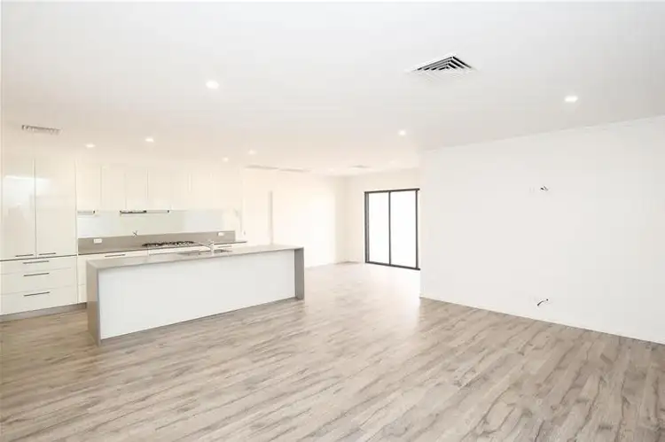 Sixth view of Homely house listing, 5 Springfield Drive, Mildura VIC 3500