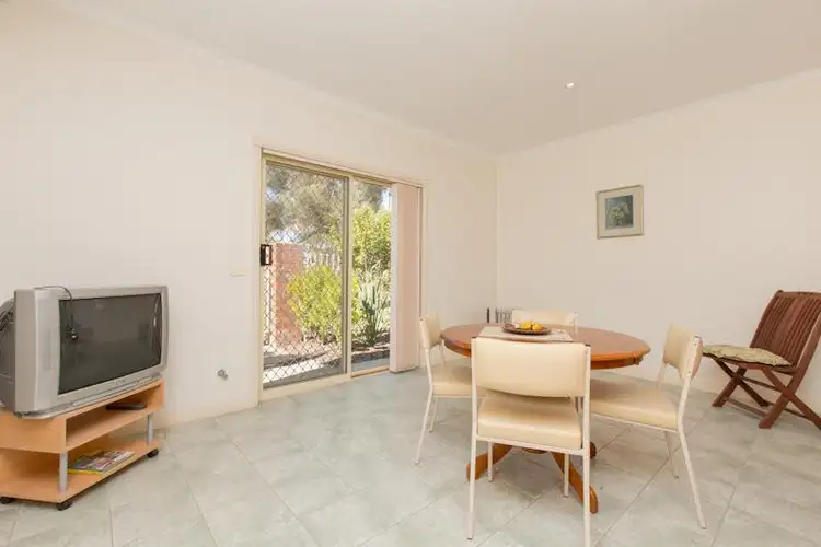 Third view of Homely townhouse listing, 4/6-8 Sapphire Court, Mildura VIC 3500