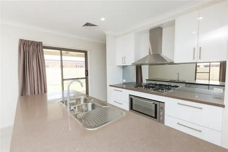 Fifth view of Homely house listing, 2 Davlin Drive, Mildura VIC 3500