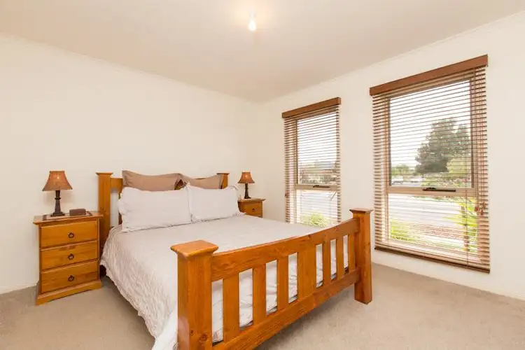 Sixth view of Homely house listing, 9 Sotiri Court, Mildura VIC 3500