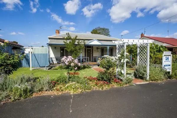 9 Collins Street, Donnybrook WA 6239
