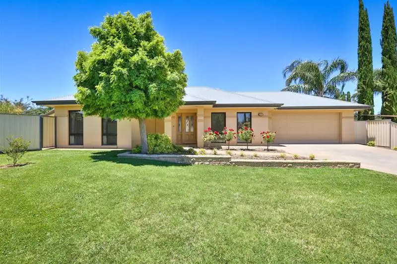 Main view of Homely house listing, 8 Burnside Way, Mildura VIC 3500