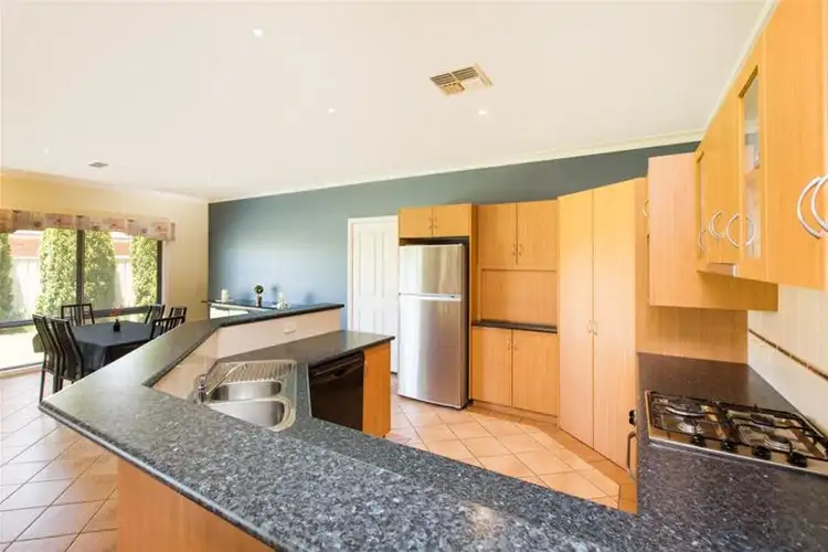 Sixth view of Homely house listing, 8 Burnside Way, Mildura VIC 3500