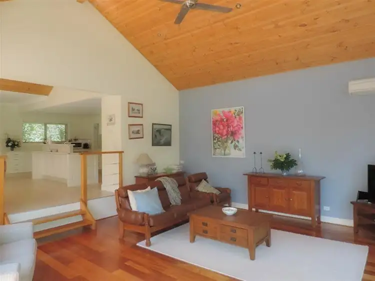 Sixth view of Homely house listing, 7 Colonial Court, Bright VIC 3741