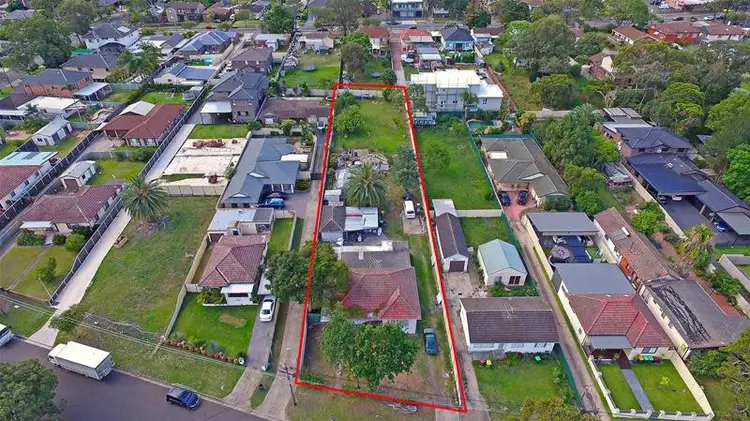 16 Endeavour Road, Georges Hall NSW 2198