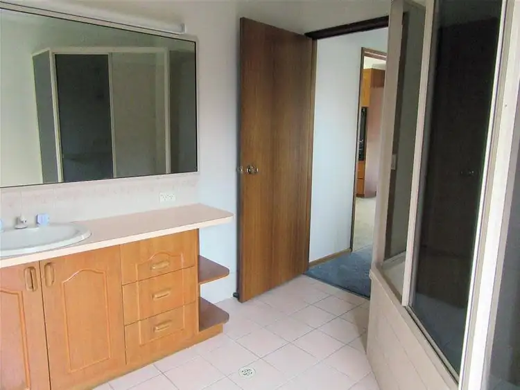 Sixth view of Homely house listing, 3 Amy Court, Mildura VIC 3500