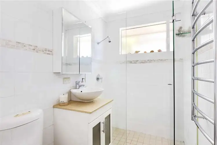 Fourth view of Homely unit listing, 12/1 Hawkesbury Avenue, Dee Why NSW 2099
