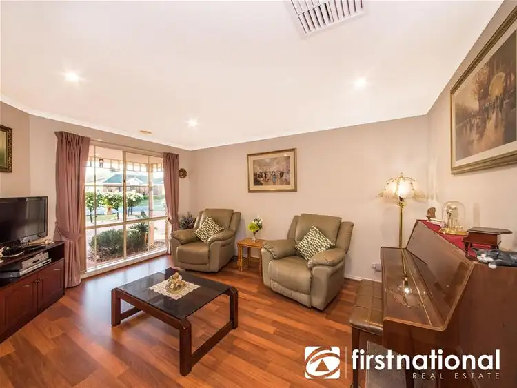 Second view of Homely house listing, 7 Kingfisher Court, Pakenham VIC 3810