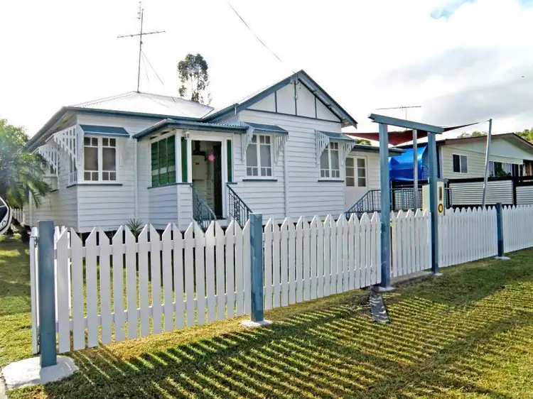 82 Kroombit Street