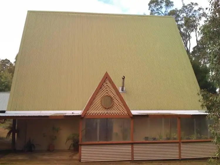 11 Holyoake Road
