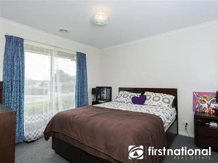 Fifth view of Homely apartment listing, 1/8 Broadhurst Road, Pakenham VIC 3810