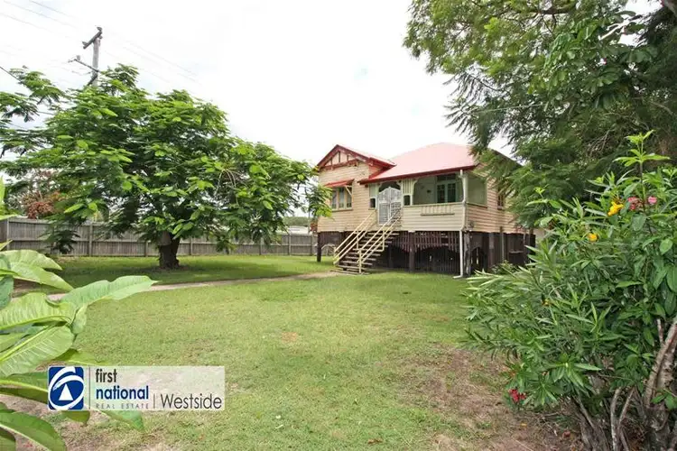 10 Station Road, Riverview QLD 4303