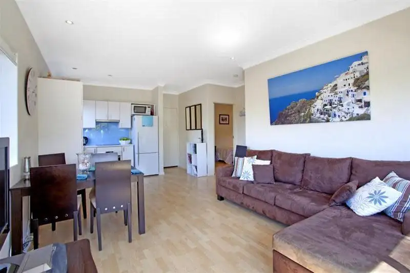 Main view of Homely apartment listing, 3/10 Wheeler Parade, Dee Why NSW 2099
