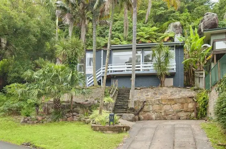 11 Elanora Road, Elanora Heights NSW 2101