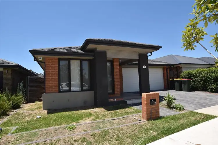 5 Saltbush Circuit, Ropes Crossing NSW 2760