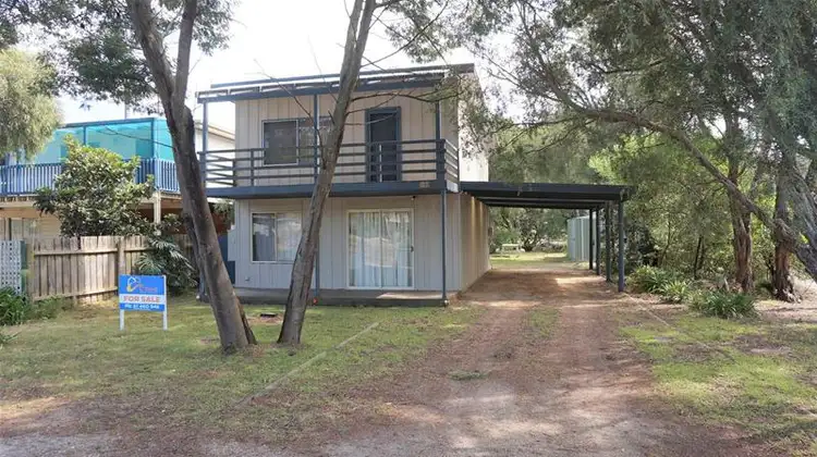 37 Central Avenue, Loch Sport VIC 3851