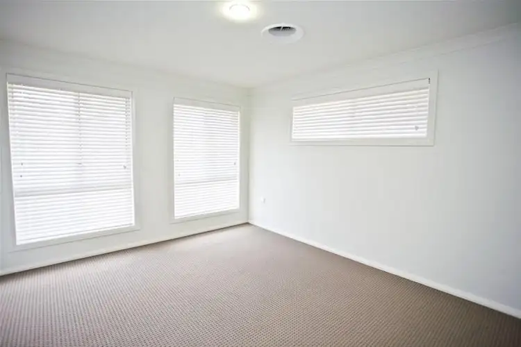 Seventh view of Homely house listing, 2 Sommerfeld Crescent, Chinchilla QLD 4413