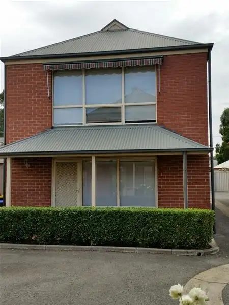 3/57 Francis Ridley Circuit
