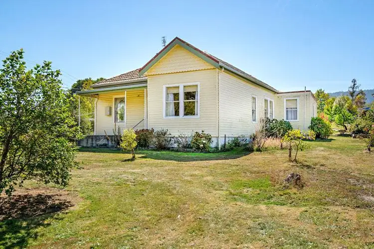 21 Esplanade Road, Cygnet TAS 7112