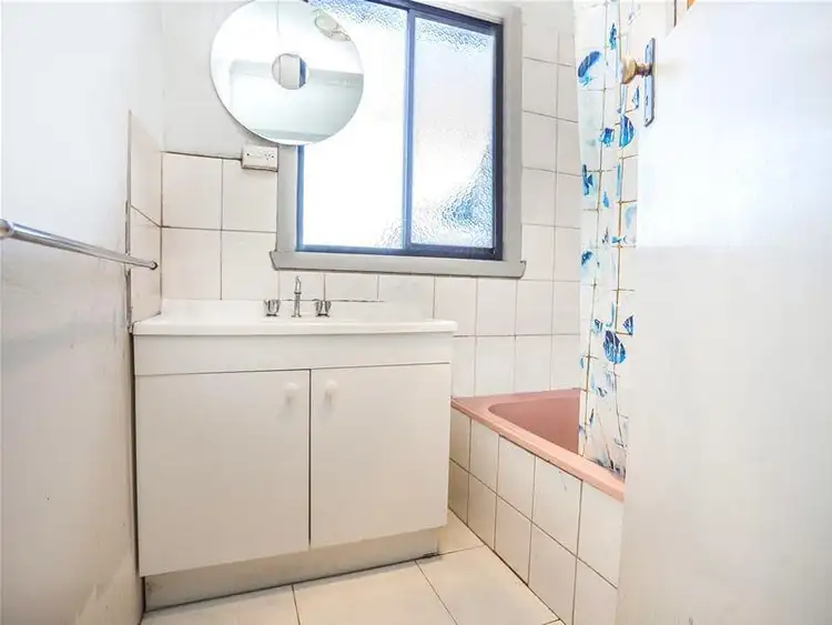 Fifth view of Homely house listing, 377 Barry Road, Dallas VIC 3047