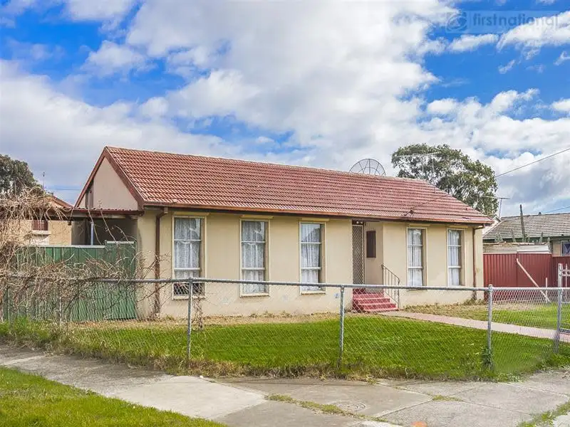 Main view of Homely house listing, 40 Almurta Avenue, Coolaroo VIC 3048