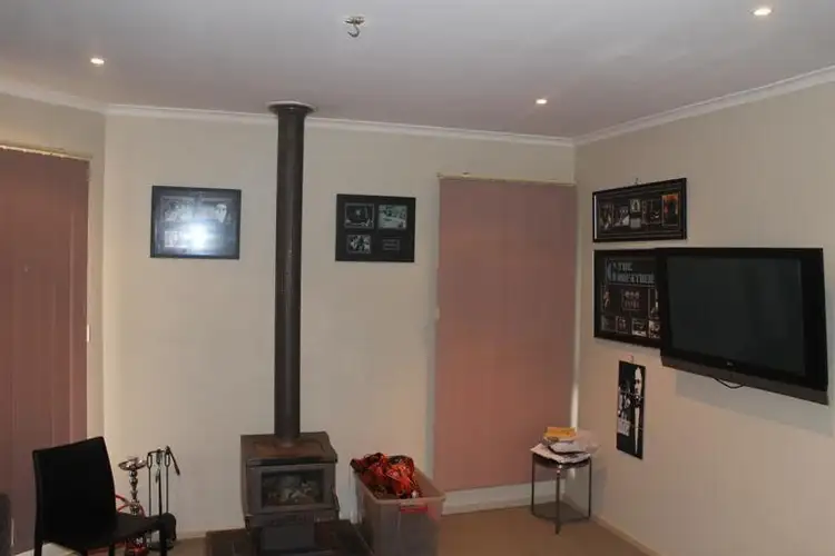 Seventh view of Homely house listing, 90 Yarcombe Crescent, Craigieburn VIC 3064